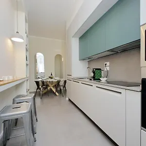 Ych-montebello - Appartement
